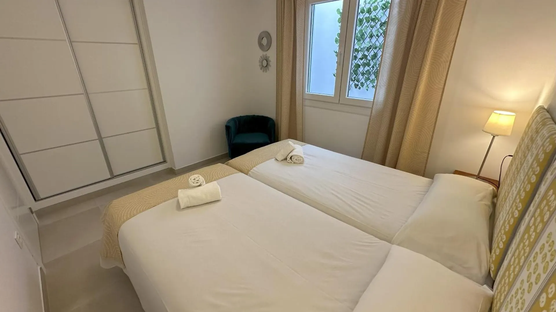 Nerja Paradise Rentals - Villa Coral 0*,  İspanya