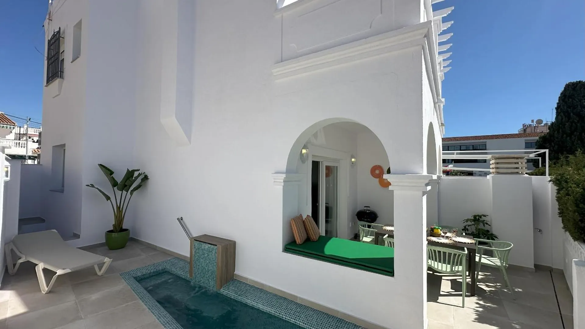 Nerja Paradise Rentals - Villa Coral