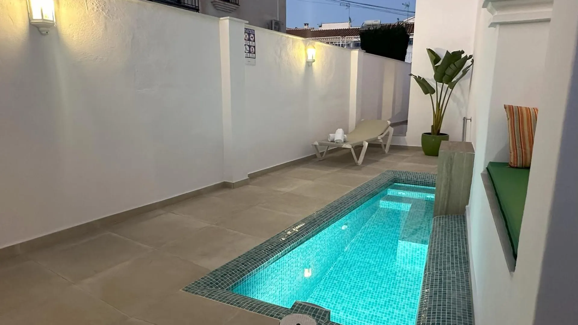 Nerja Paradise Rentals - Villa Coral 0*,